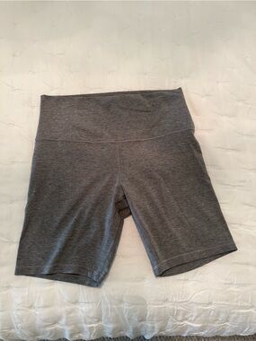 Lululemon 8” ALIGN bicycle shorts - 12